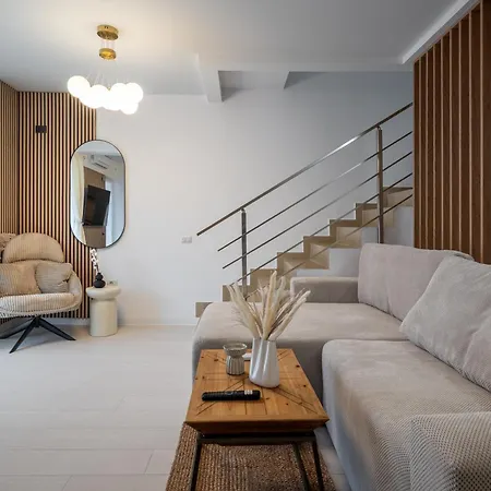 דירה Penthouse 1112 *