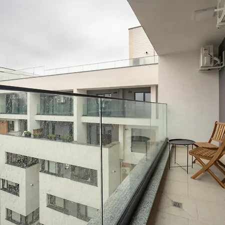 Penthouse 1112 בוקרשט